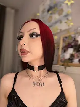 Lina Thornton  online show from February 2026 06:15:01 PM