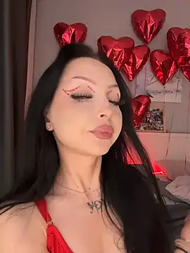 Lina Thornton  online show from June 2026 03:28:01 PM