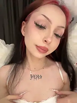 Snapshot of Lina_Thornton_ chatting on October 2025 10:49:02 PM Lina Thornton online show from October 2025 10:49:02 PM