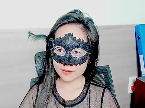 Bee zzzz online show from July 2026 12:07:02 AM