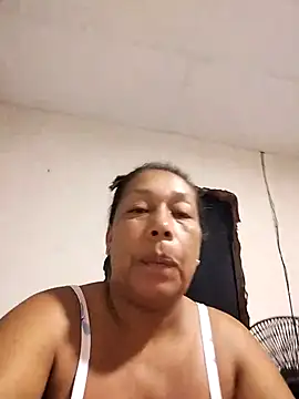 Naomi-Mature online show from November 2025 08:20:02 AM