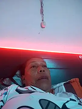 Naomi-Mature online show from December 2025 08:42:02 AM