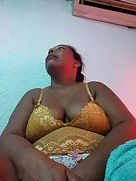 Naomi-Mature online show from November 2025 09:09:02 AM