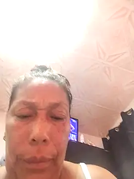 Naomi-Mature online show from November 2025 09:08:02 AM