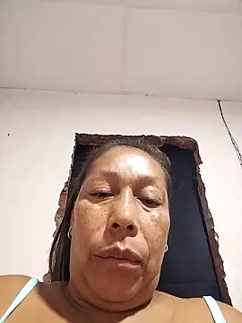 Naomi-Mature online show from November 2025 07:57:01 AM