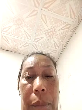 Naomi-Mature online show from November 2025 08:29:01 AM