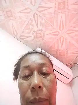 Naomi-Mature online show from December 2025 08:24:02 AM