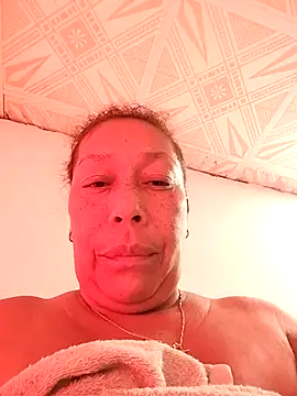 Naomi-Mature online show from February 2026 08:58:02 AM