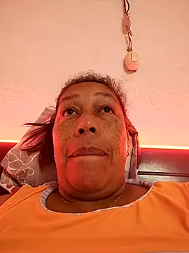 Naomi-Mature online show from February 2026 10:24:02 AM