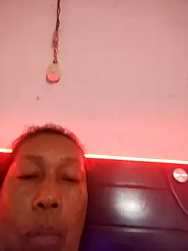 Naomi-Mature online show from February 2026 10:17:01 PM