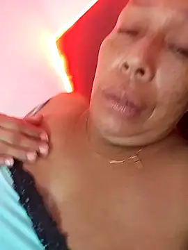 Naomi-Mature online show from February 2026 09:38:01 AM