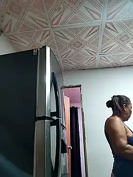 Naomi-Mature online show from March 2026 09:21:01 AM