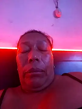 Naomi-Mature online show from March 2026 05:53:02 AM