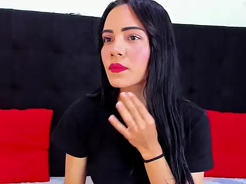 valerythompsonper online show from September 2025 08:19:01 PM