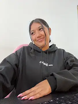 SharaRous online show from February 2026 03:20:02 PM