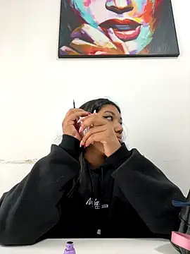 SharaRous online show from December 2025 11:56:02 AM