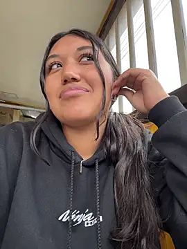 SharaRous online show from March 2026 12:10:01 PM