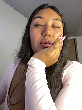 SharaRous online show from February 2026 11:02:01 PM