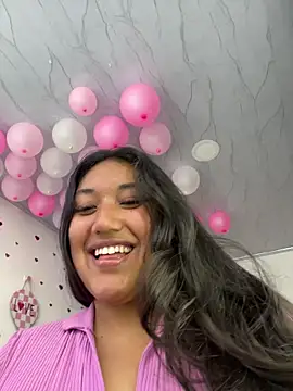 SharaRous online show from March 2026 08:43:01 PM