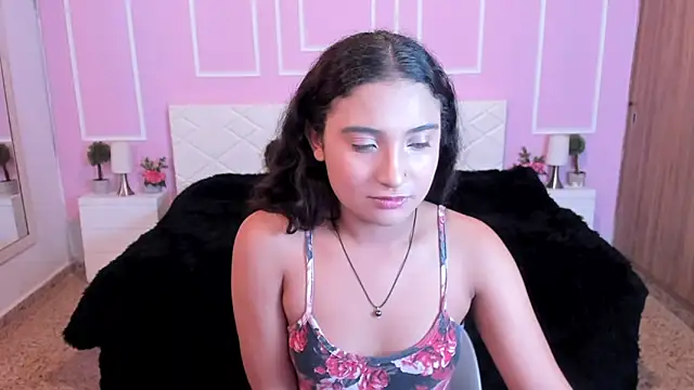 BellaSky4 online show from November 2025 12:31:02 PM