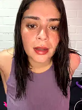 cami lorena online show from September 2025 02:12:02 PM