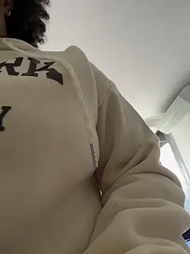 Snapshot of Rizos_hot_official chatting on March 2026 02:35:01 PM Rizos hot official online show from March 2026 02:35:01 PM