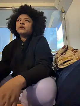 Snapshot of Rizos_hot_official chatting on April 2026 10:38:02 PM Rizos hot official online show from April 2026 10:38:02 PM