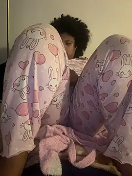 Snapshot of Rizos_hot_official chatting on April 2026 12:50:01 AM Rizos hot official online show from April 2026 12:50:01 AM