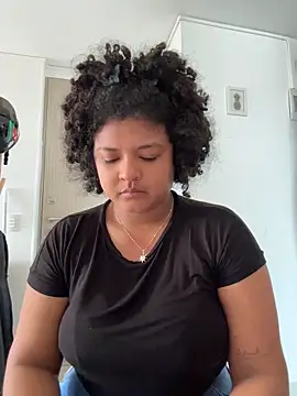 Snapshot of Rizos_hot_official chatting on April 2026 02:10:02 PM Rizos hot official online show from April 2026 02:10:02 PM