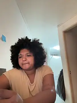 Snapshot of Rizos_hot_official chatting on January 2026 06:33:02 PM Rizos hot official online show from January 2026 06:33:02 PM