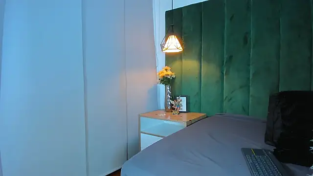 kittyy milk 001 online show from October 2025 08:32:02 PM