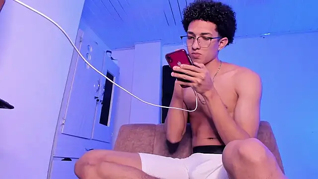 Cj davis  online show from April 2026 01:28:01 AM