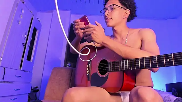 Cj davis  online show from April 2026 12:36:02 AM