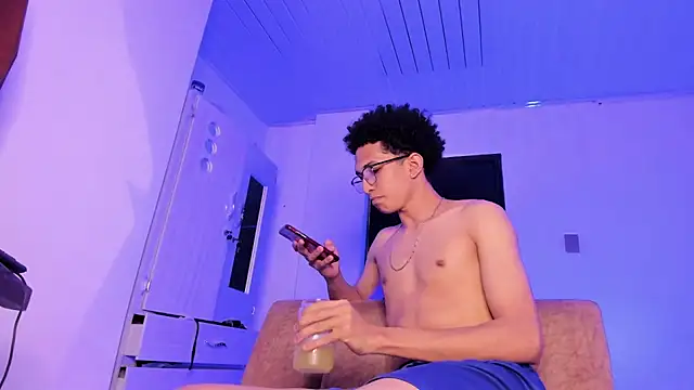 Cj davis  online show from April 2026 03:52:02 AM