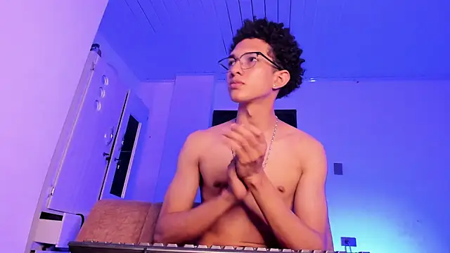 Cj davis  online show from April 2026 11:23:02 PM