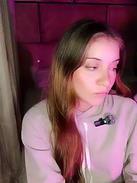 Samanthaa  1 online show from October 2025 03:41:02 AM