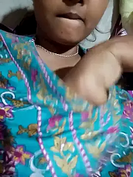 Snapshot of maskedlover321 chatting on January 2026 05:33:01 AM maskedlover321 online show from January 2026 05:33:01 AM