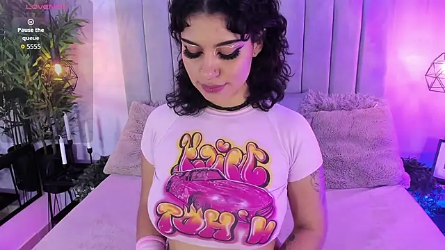 UvaMamacita online show from January 2026 12:03:01 AM