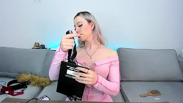 Sweet Soffi online show from October 2025 02:59:01 AM