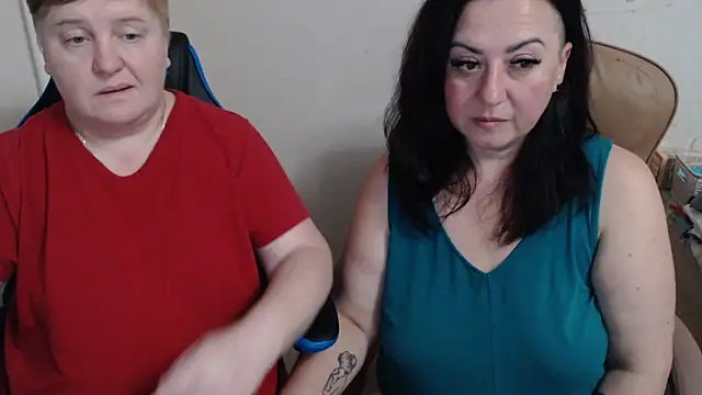 Snapshot of Bertie_Adeline chatting on September 2025 07:14:02 PM Bertie Adeline online show from September 2025 07:14:02 PM