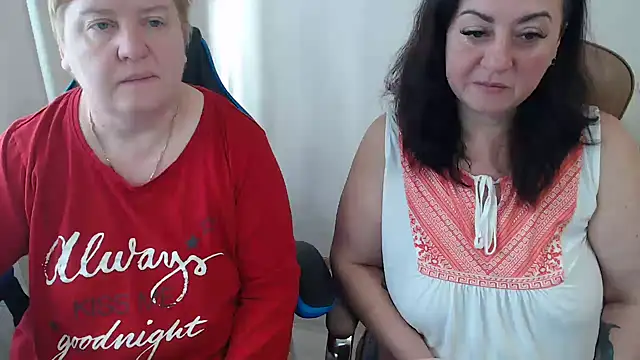 Snapshot of Bertie_Adeline chatting on October 2025 06:26:01 AM Bertie Adeline online show from October 2025 06:26:01 AM