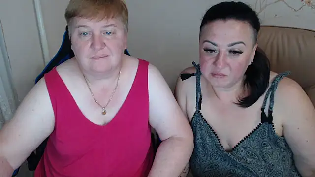 Snapshot of Bertie_Adeline chatting on September 2025 06:30:01 PM Bertie Adeline online show from September 2025 06:30:01 PM