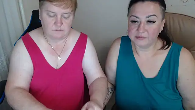 Snapshot of Bertie_Adeline chatting on September 2025 07:17:02 PM Bertie Adeline online show from September 2025 07:17:02 PM