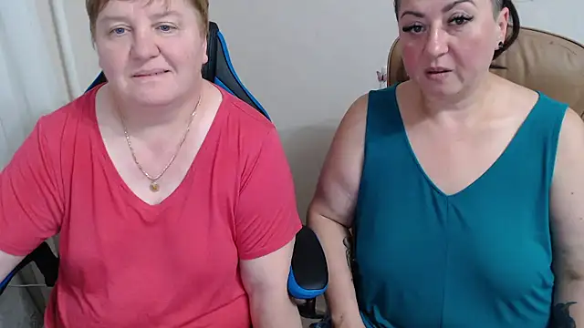 Snapshot of Bertie_Adeline chatting on September 2025 07:10:02 PM Bertie Adeline online show from September 2025 07:10:02 PM