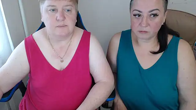 Snapshot of Bertie_Adeline chatting on September 2025 02:54:01 PM Bertie Adeline online show from September 2025 02:54:01 PM