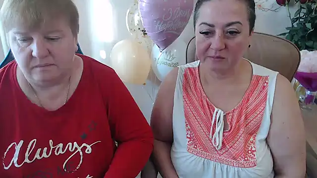 Snapshot of Bertie_Adeline chatting on October 2025 06:32:02 AM Bertie Adeline online show from October 2025 06:32:02 AM