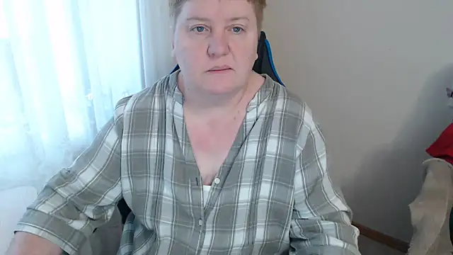 Bertie Adeline online show from November 2025 08:04:01 AM