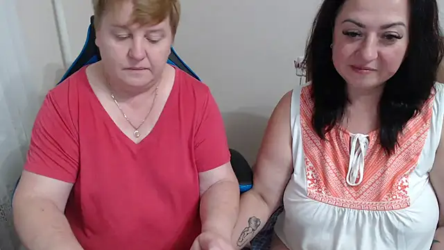 Snapshot of Bertie_Adeline chatting on October 2025 05:14:02 PM Bertie Adeline online show from October 2025 05:14:02 PM