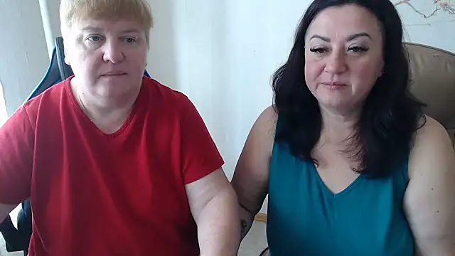 Snapshot of Bertie_Adeline chatting on September 2025 07:11:01 AM Bertie Adeline online show from September 2025 07:11:01 AM