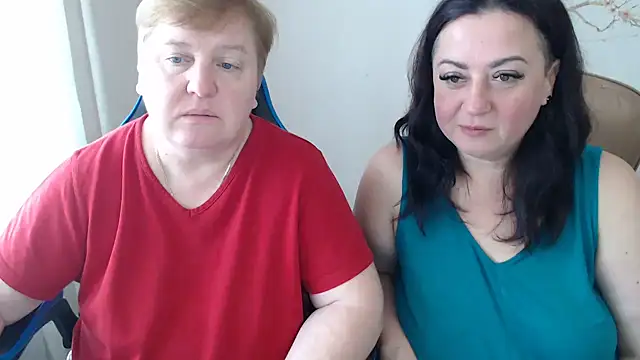 Snapshot of Bertie_Adeline chatting on September 2025 08:10:01 AM Bertie Adeline online show from September 2025 08:10:01 AM